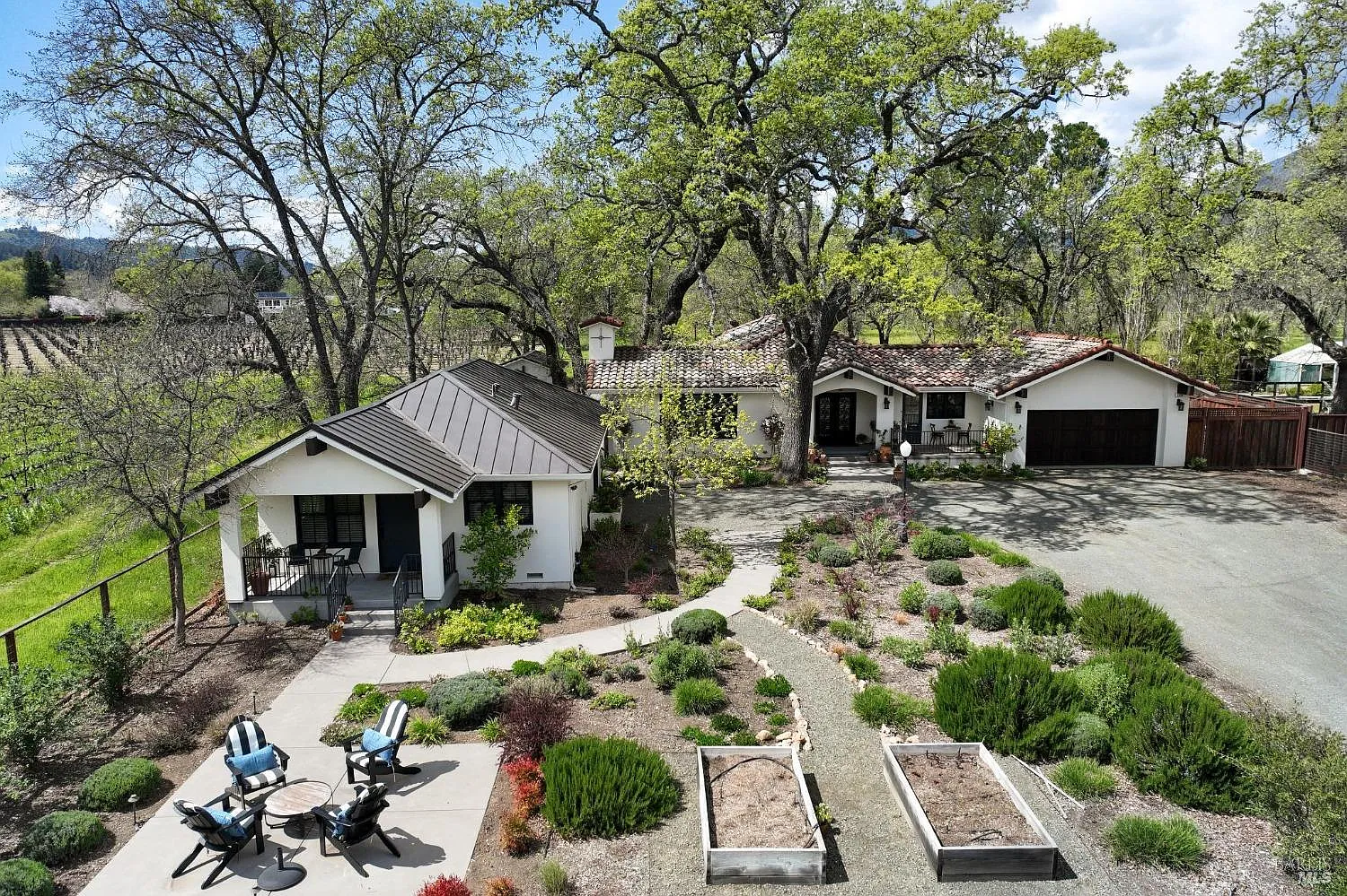 1929 Mora Avenue - Photo 2