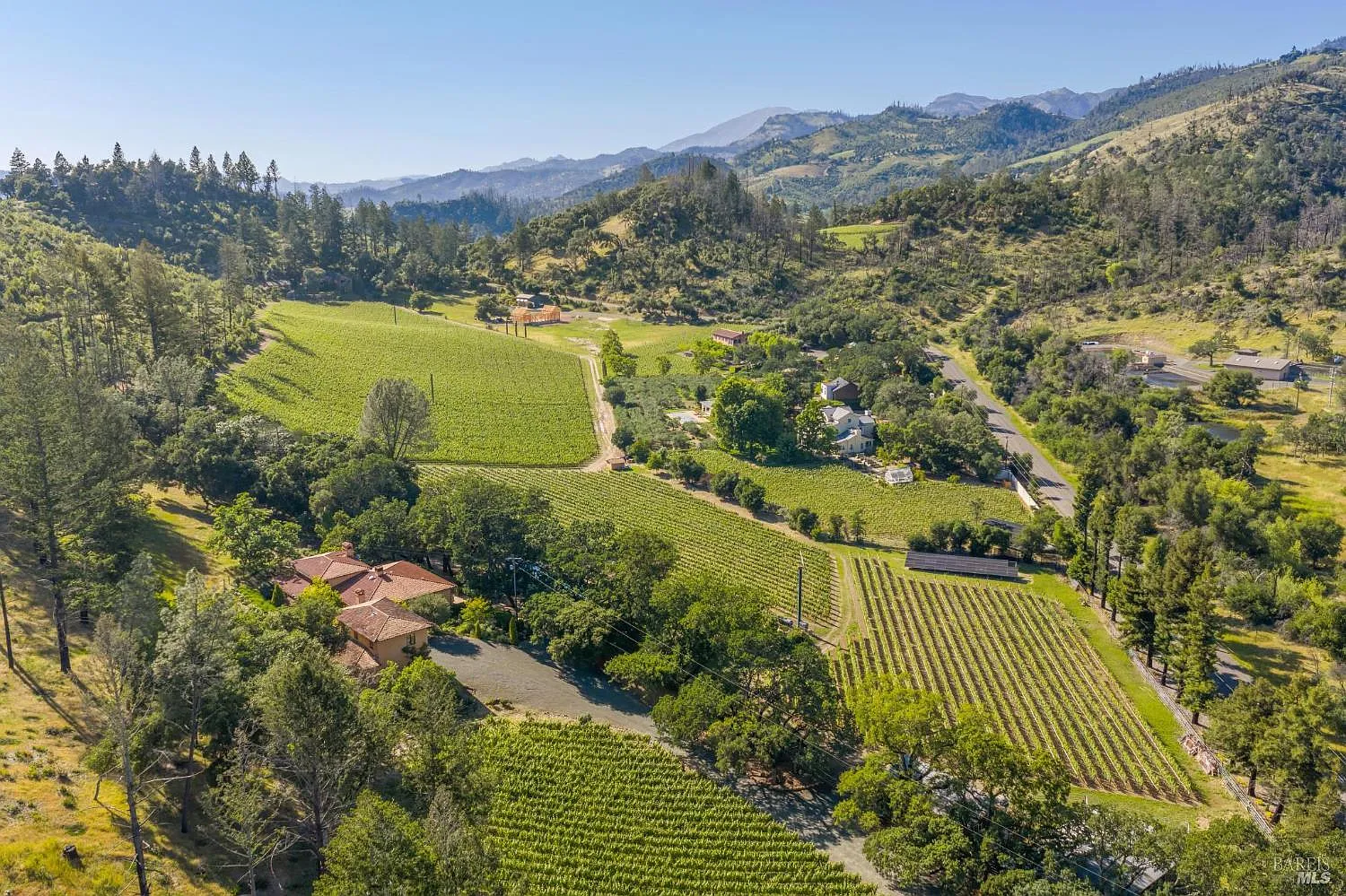 391 Crystal Springs Road - 4bd/3ba, 4,660 sqft - in Saint Helena, CA