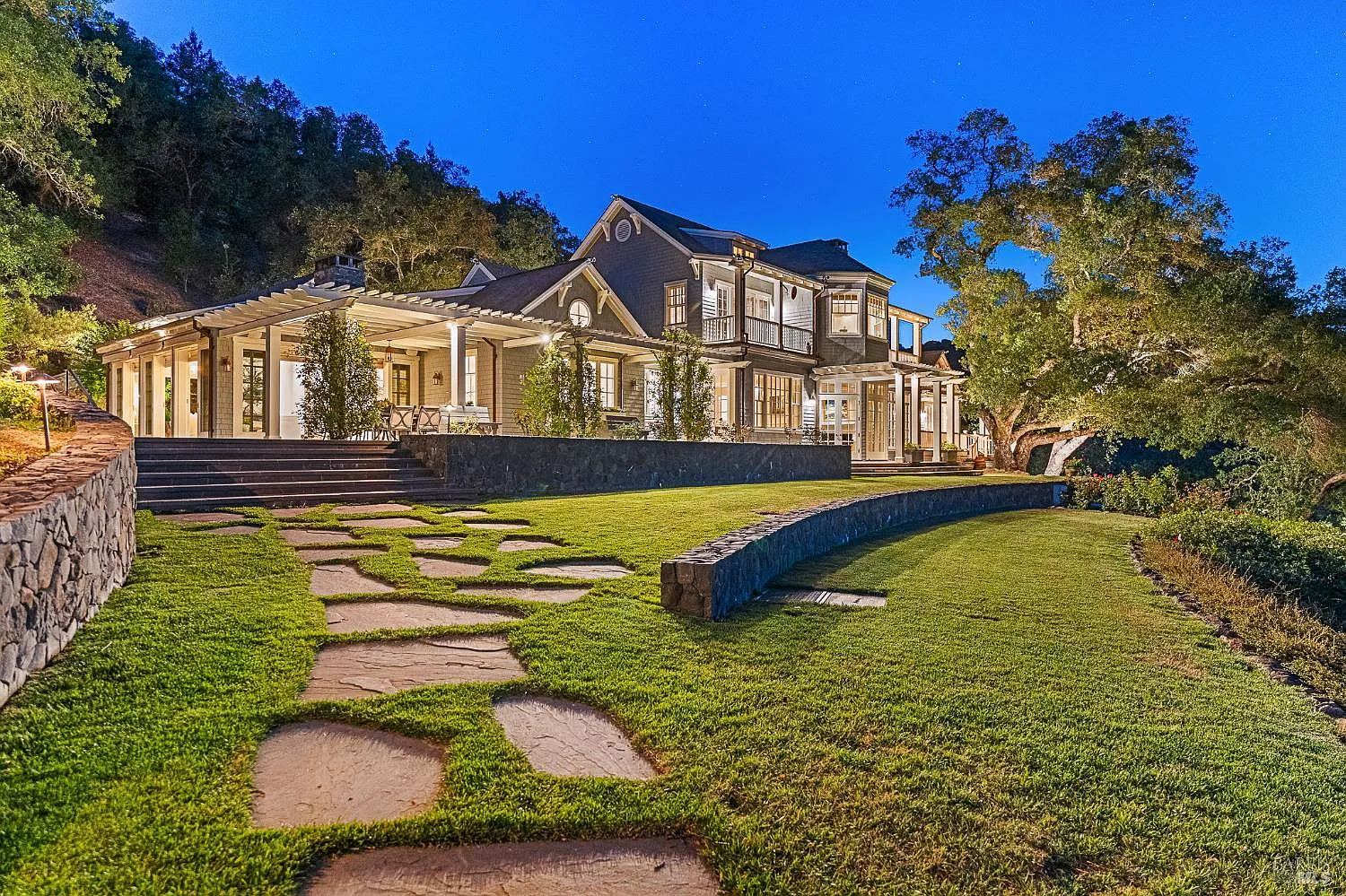 480 Taplin Road - 4bd/8ba, 7,900 sqft - in Saint Helena, CA