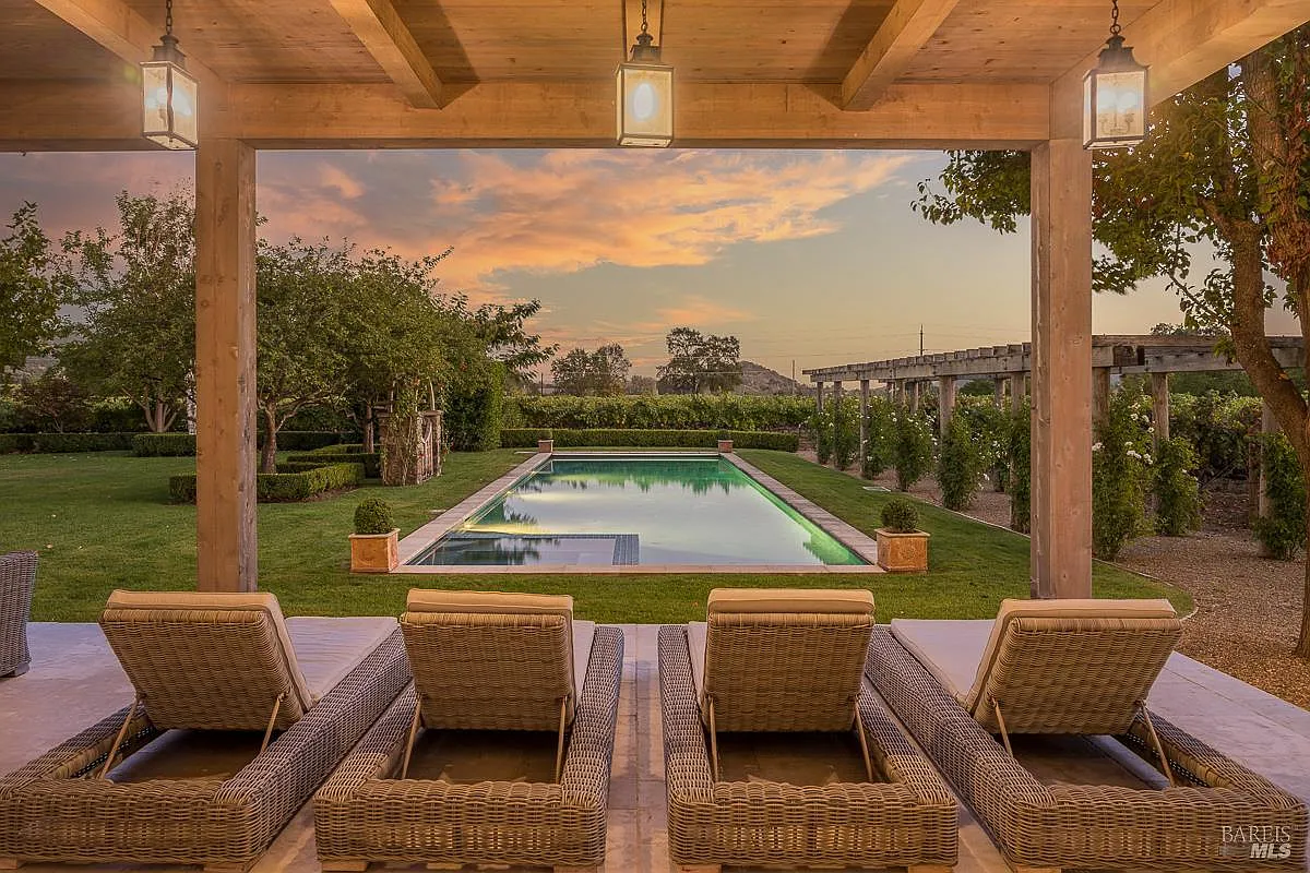 1032 Ponti Road - Photo 2