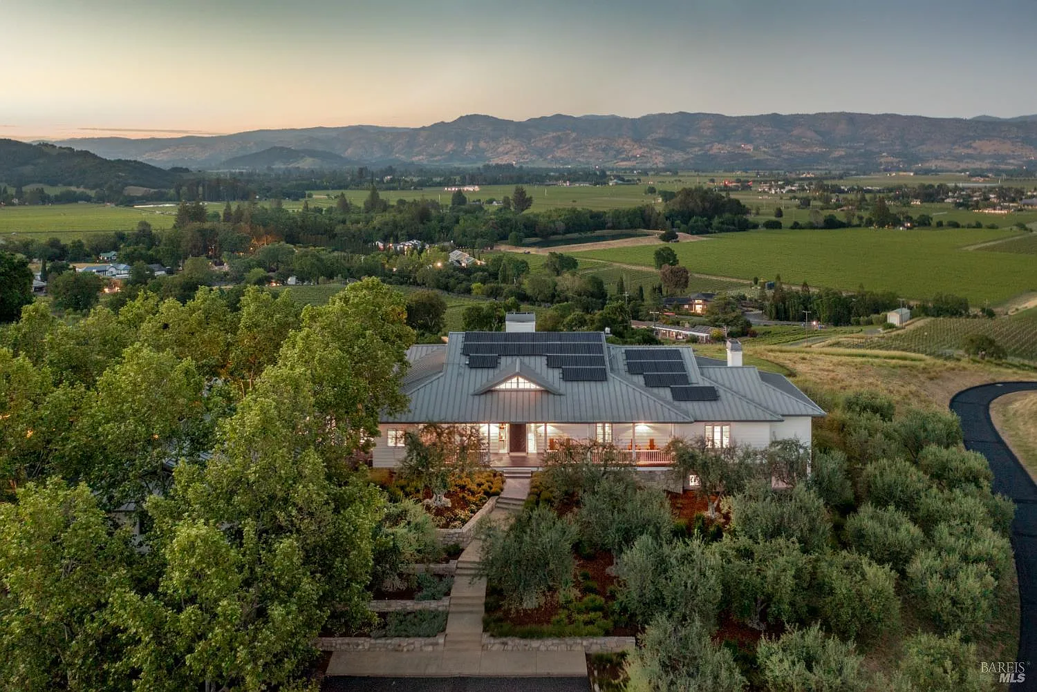 3075 Dry Creek Road - Photo 2