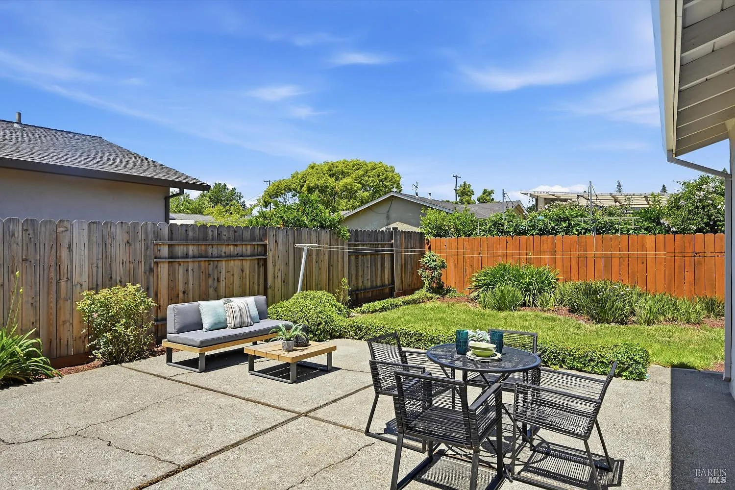802 Pueblo Avenue - Photo 5