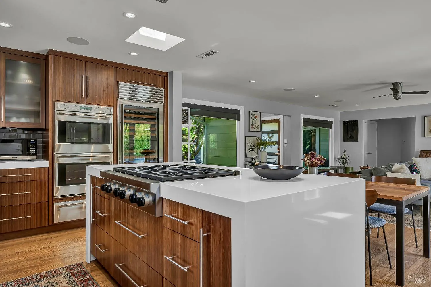 186 S Seymour Street - Photo 5