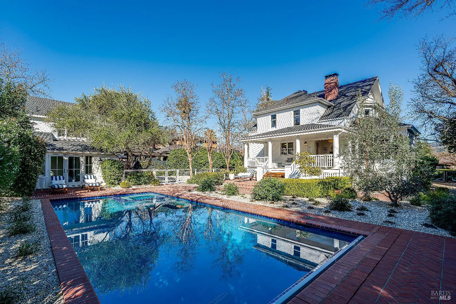 1651 Spring Mountain Road - 6bd/5ba, 4,191 sqft - in Saint Helena, CA