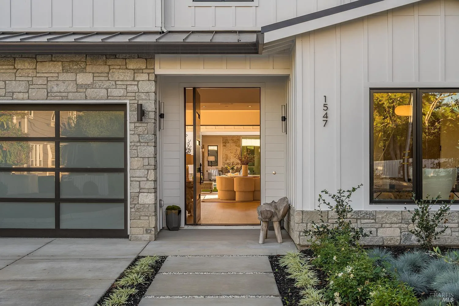 1547 Allyn Avenue - Photo 3