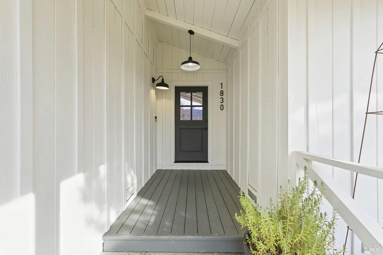 1830 Spring Mountain Road - Photo 4