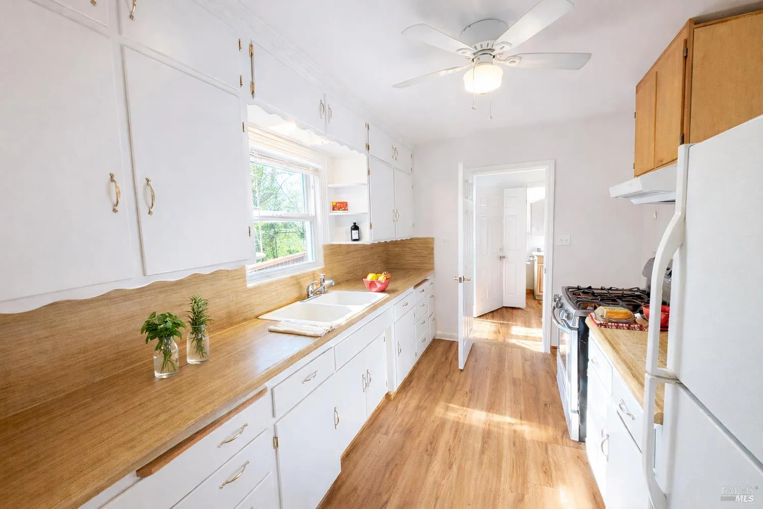 1231 Stevenson Street - Photo 3