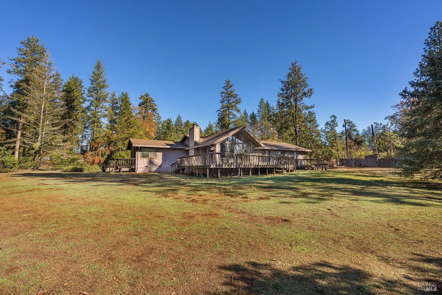 1045 Summit Lake Drive - Photo 2