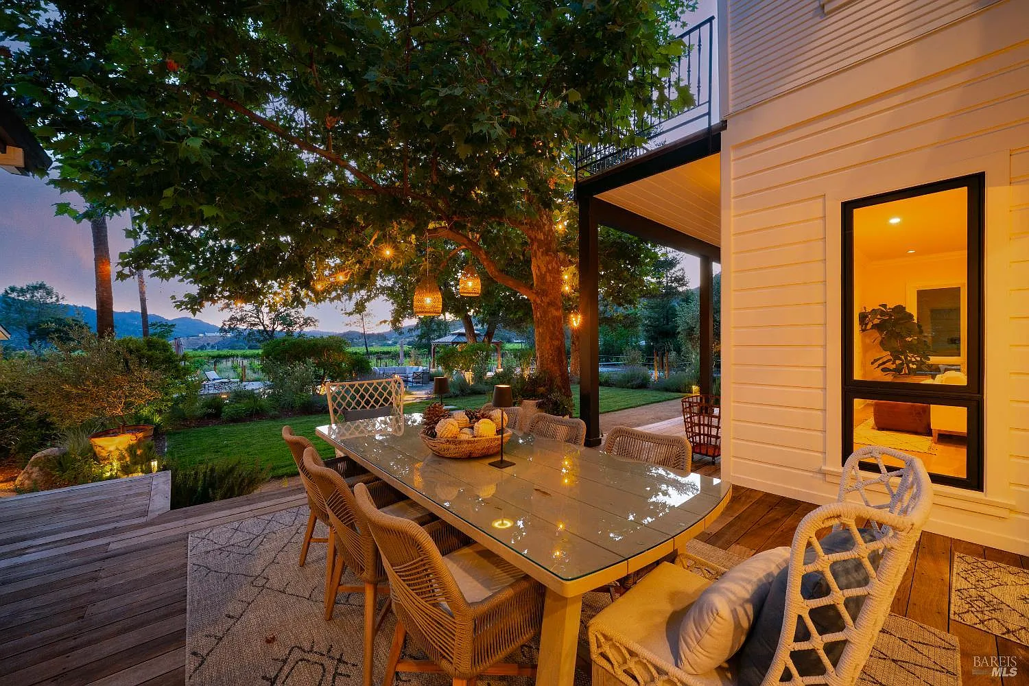 4189 Silverado Trail - 4bd/5ba, 4,826 sqft - in Calistoga, CA
