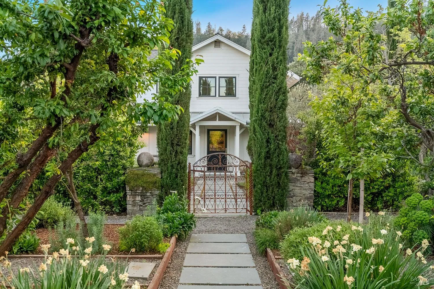1181 York Lane - 3bd/3ba, 4,475 sqft - in Saint Helena, CA