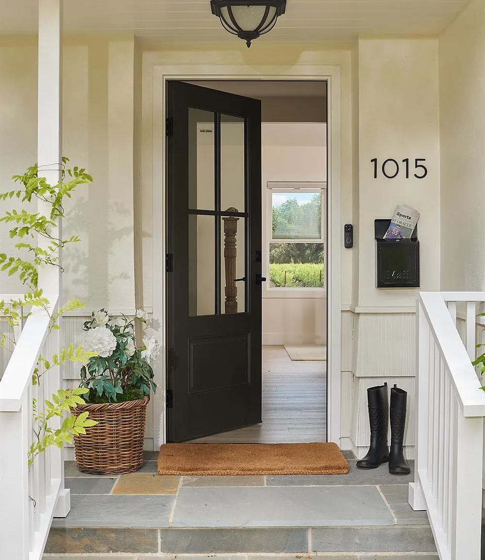 1015 Bale Lane - Photo 2