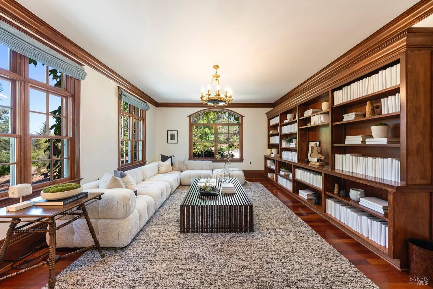 335 Pine Breeze Drive - Photo 9
