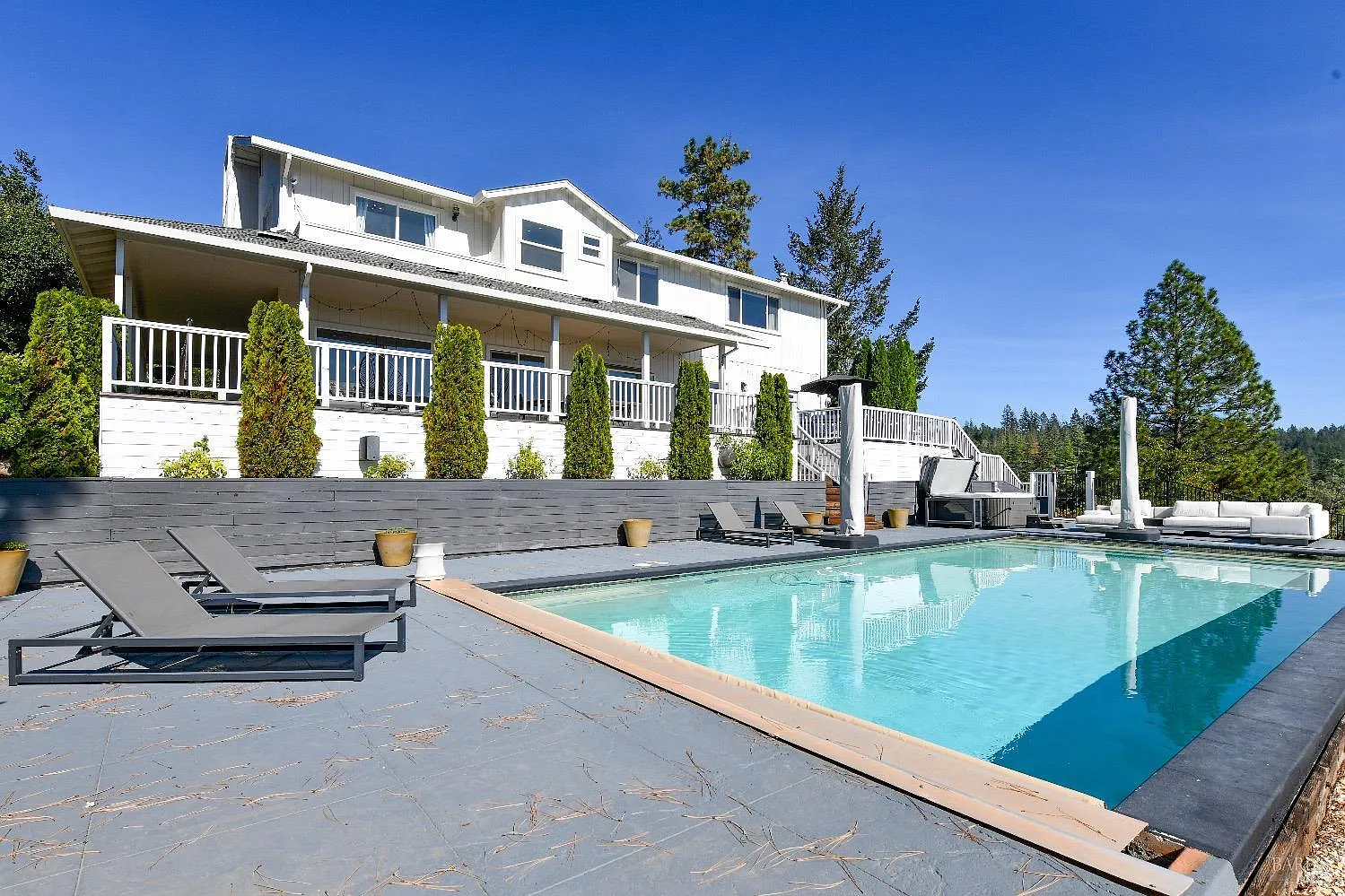 540 Edgemont Lane - Photo 3