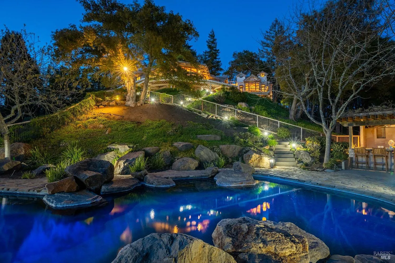 568 Sunset Drive - Photo 5