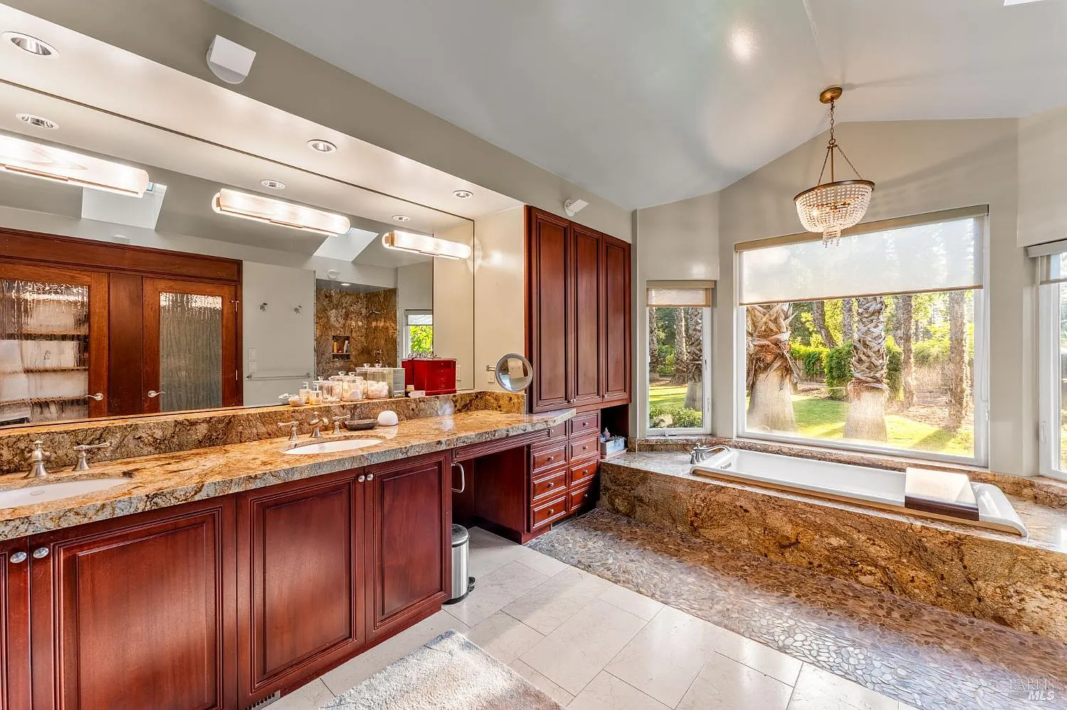 541 Sunset Drive - Photo 9