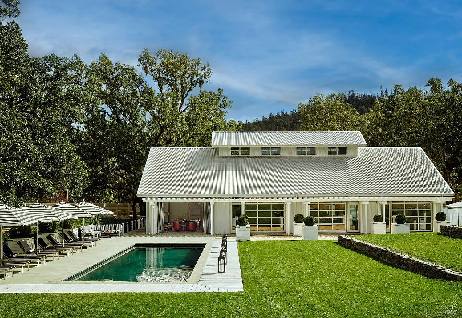 4553 Chiles Pope Valley Road - 2bd/1ba, 1,200 sqft - in Saint Helena, CA