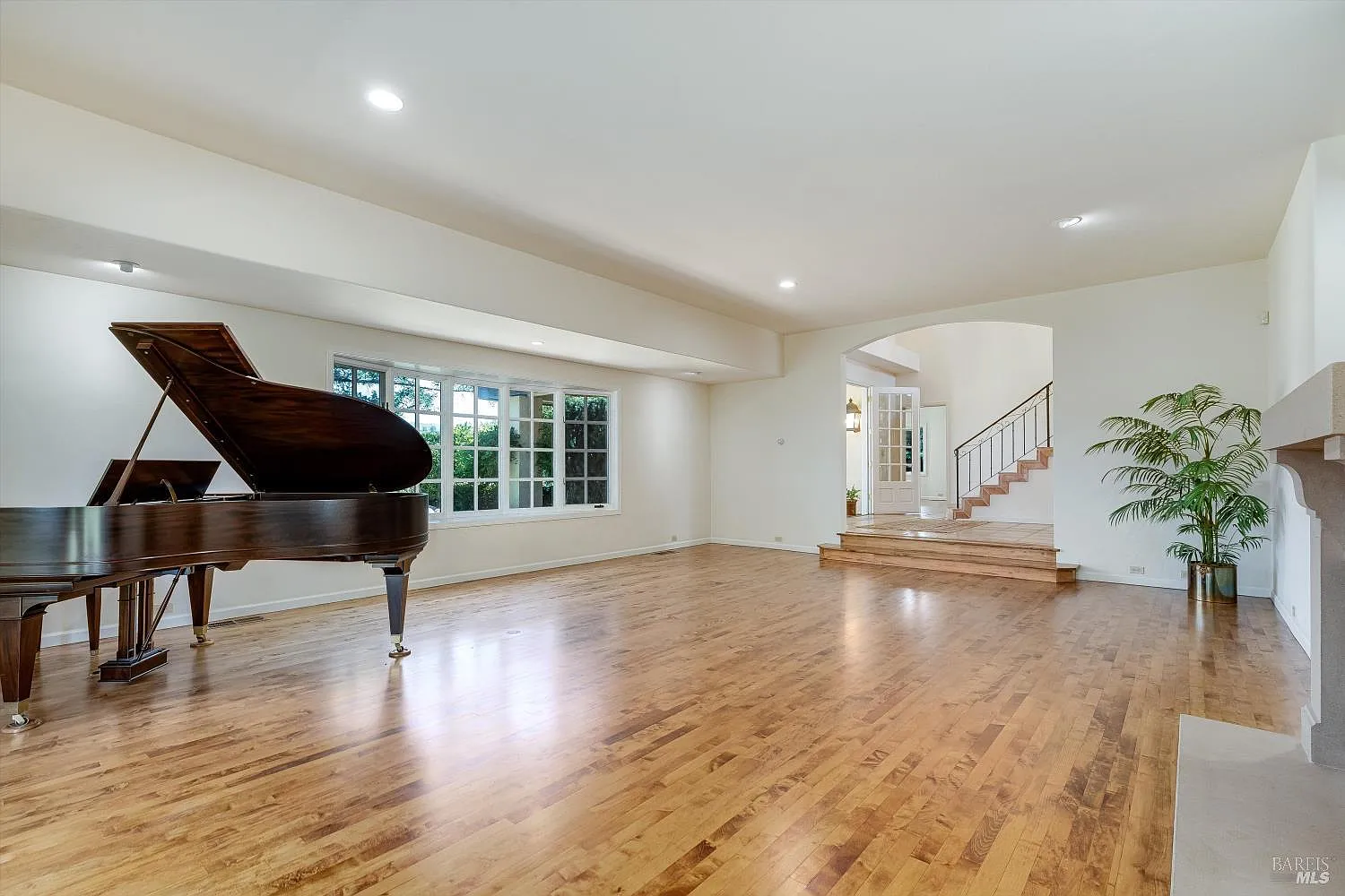 1910 Ridgeview Lane - Photo 7