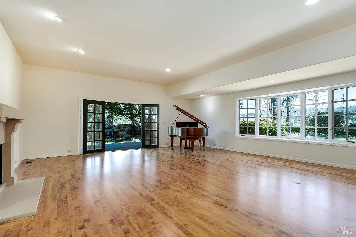 1910 Ridgeview Lane - Photo 8