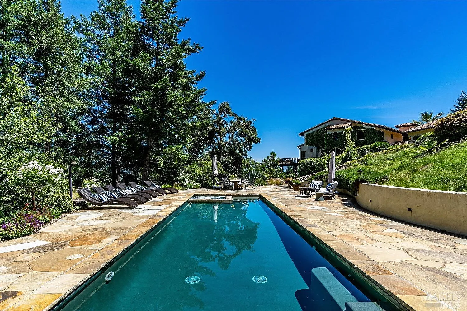 1315 Crestmont Drive - 6bd/7ba, 5,706 sqft - in Angwin, CA