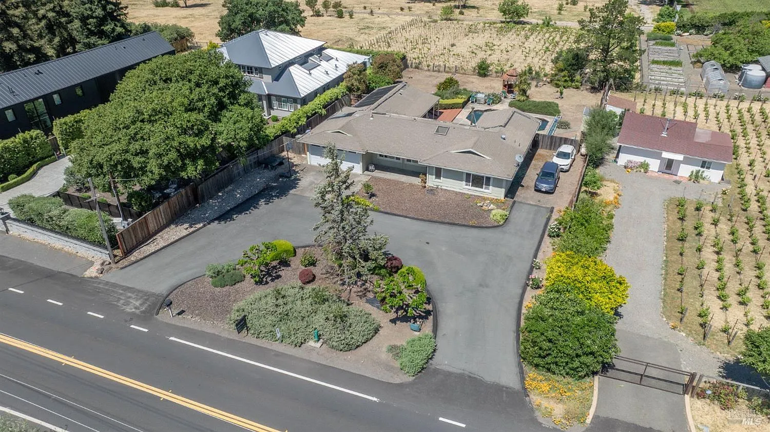 1550 Yountville Cross Road - Photo 3