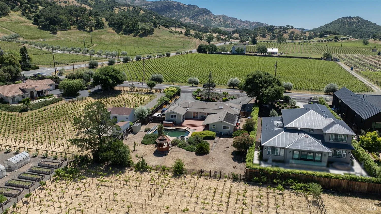 1550 Yountville Cross Road - Photo 4
