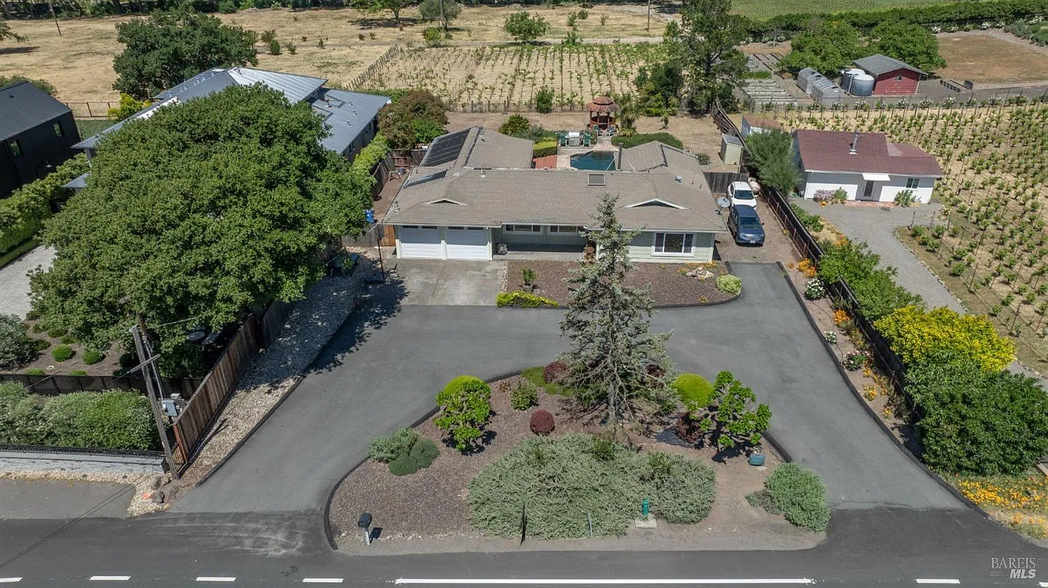 1550 Yountville Cross Road - Photo 5