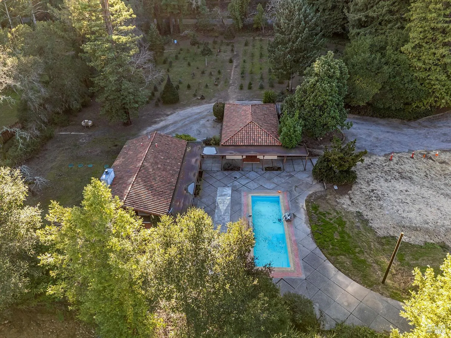 3320 Redwood Road - Photo 2