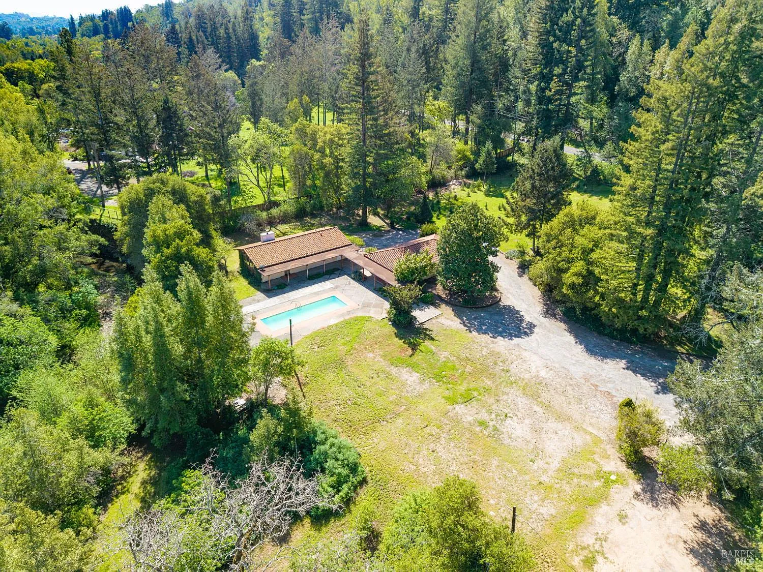 3320 Redwood Road - Photo 5