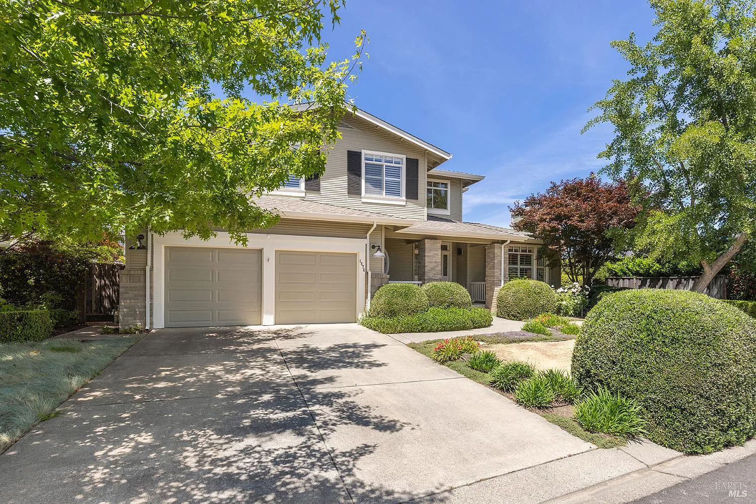 1876 Heritage Way - Photo 2