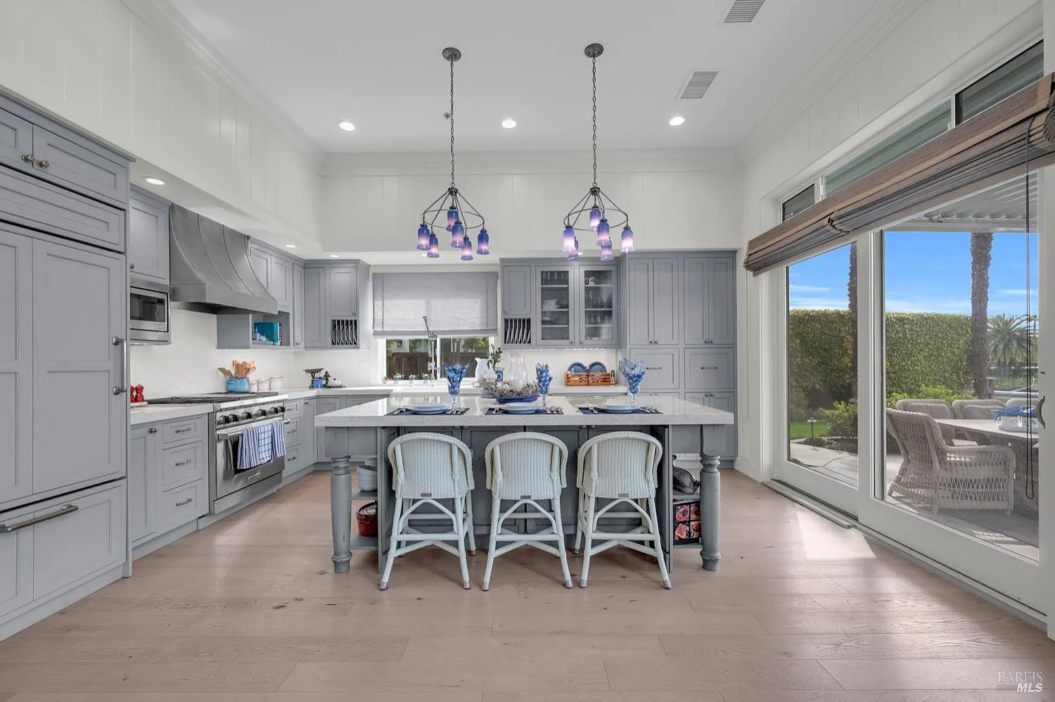 121 N Newport Drive - Photo 4
