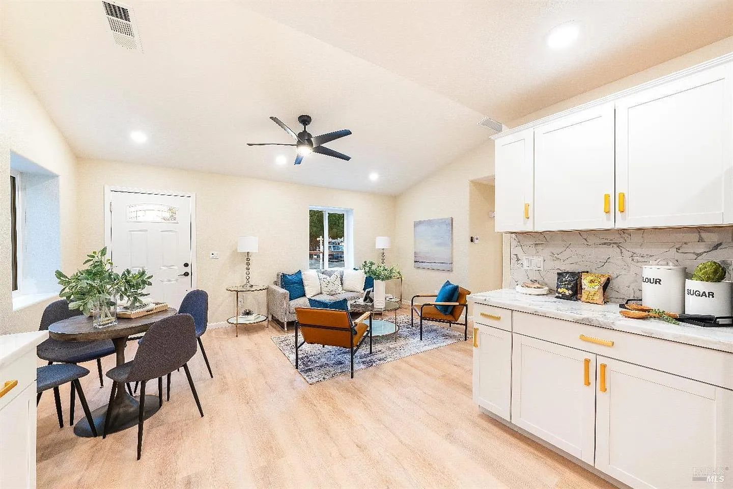 2188 Patton Ave - Photo 3