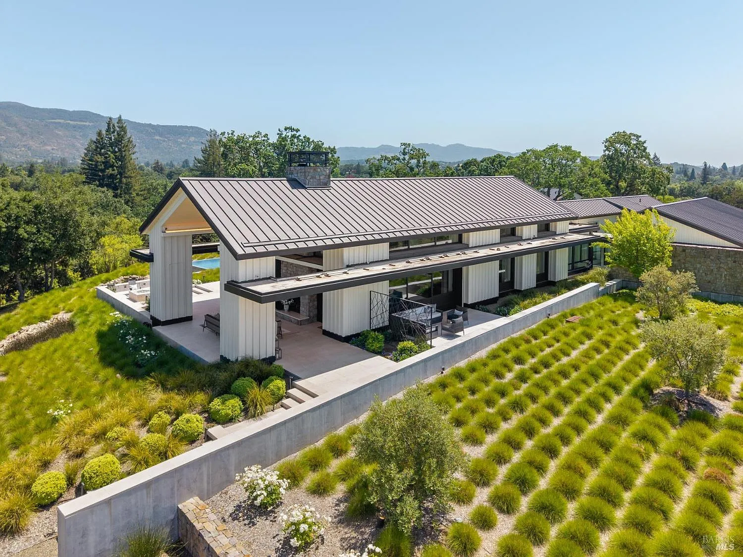 2111 Monticello Road - 3bd/6ba, 5,478 sqft - in Napa, CA