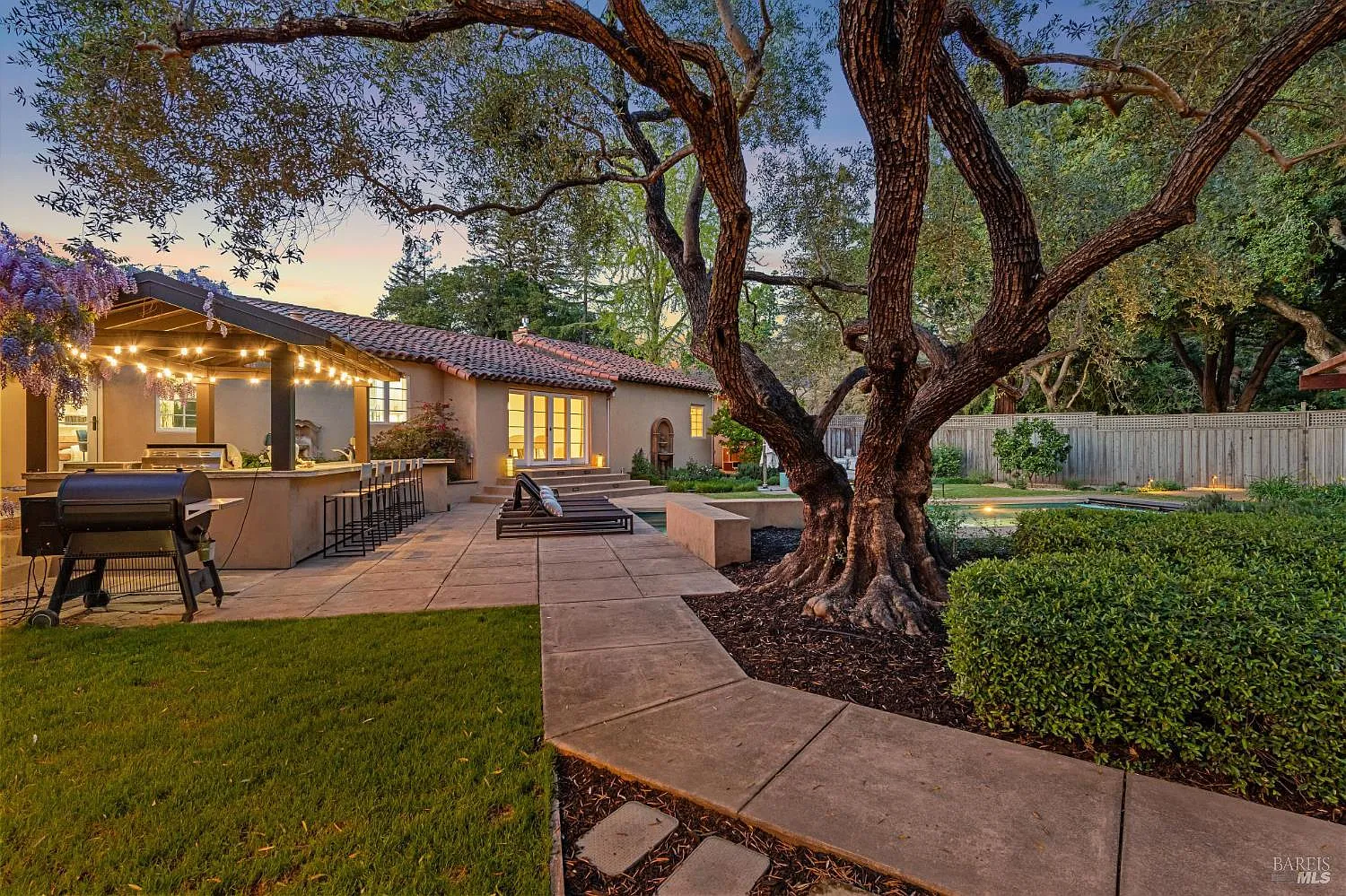 1021 Rose Drive - Photo 3
