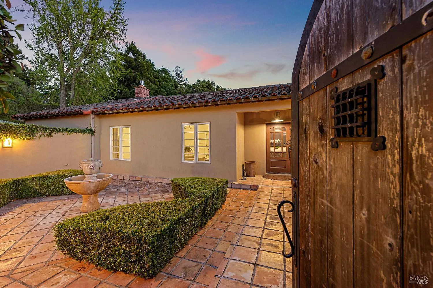1021 Rose Drive - Photo 6