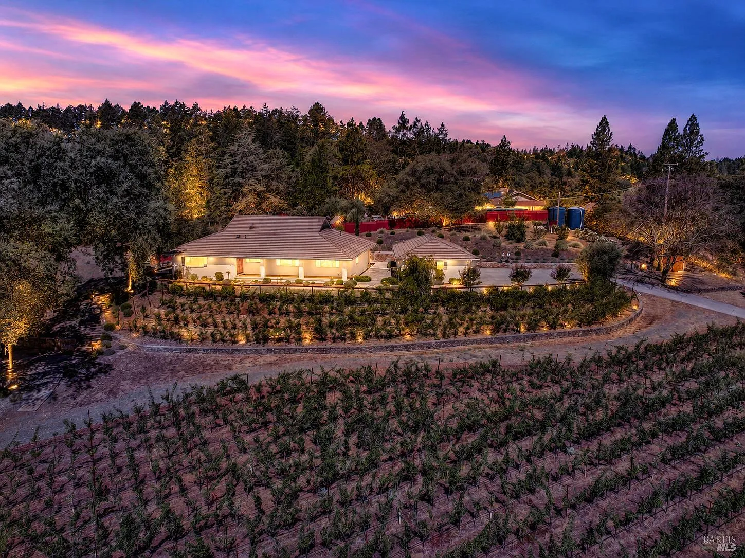 875 White Cottage Road N - 3bd/3ba, 2,388 sqft - in Angwin, CA