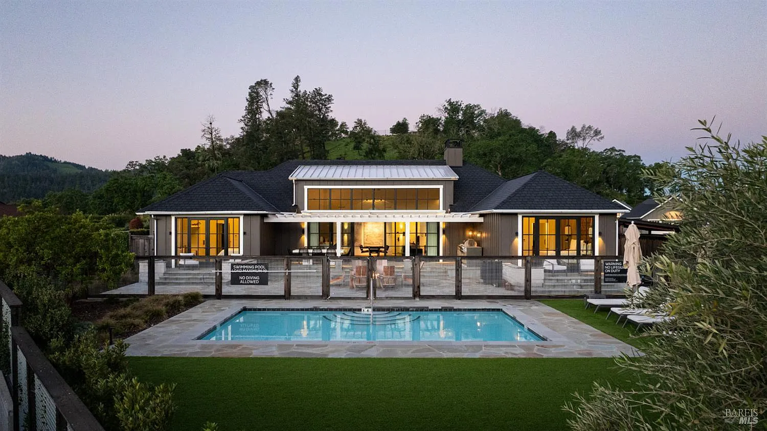 21 Lawley Lane - 4bd/5ba, 3,370 sqft - in Calistoga, CA