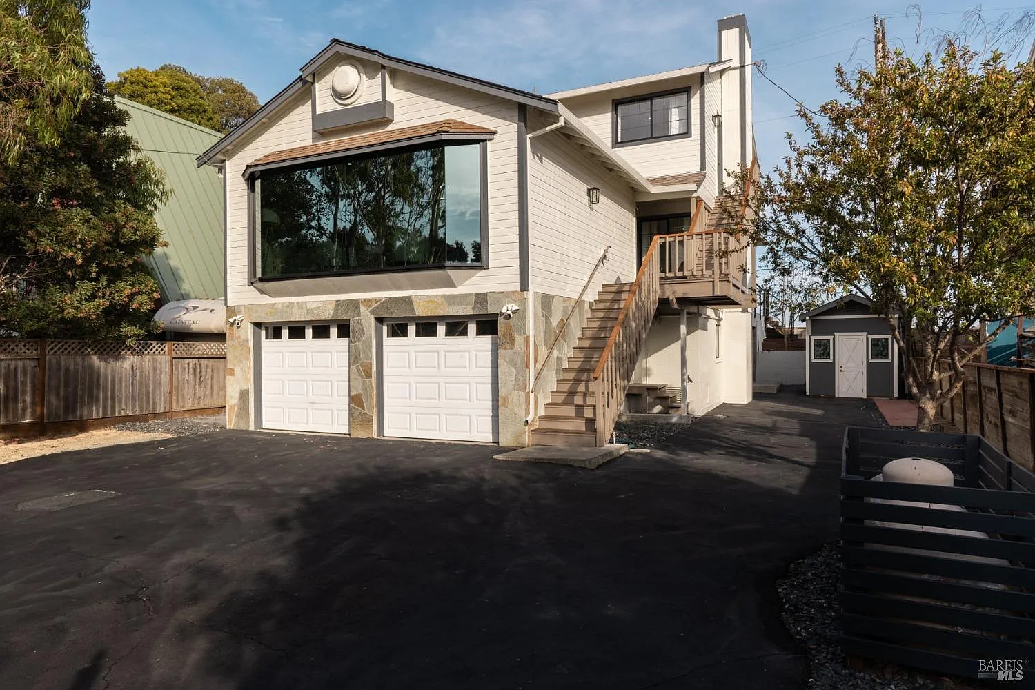 1720 Milton Road W - Photo 2