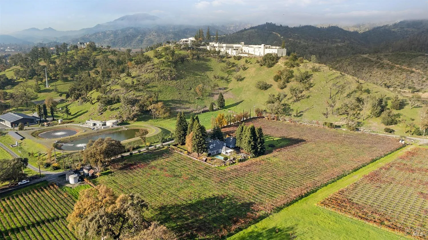 4188 Saint Helena Highway - 3bd/3ba, 2,472 sqft - in Calistoga, CA