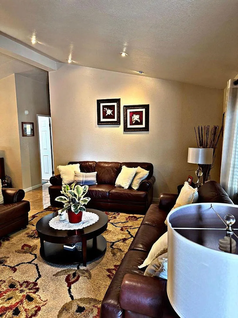 1010 Arroyo Lindo Ct - Photo 2