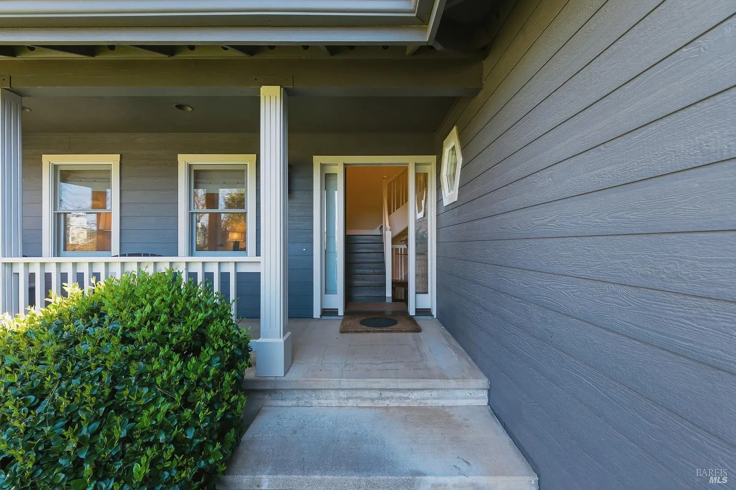 125 White Cottage Road N - Photo 4