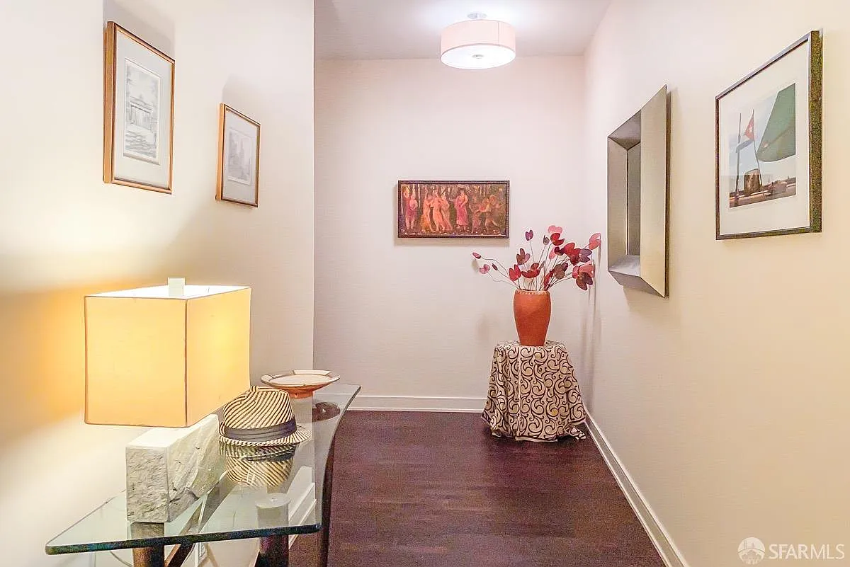 301 Mission St APT 46E - Photo 4