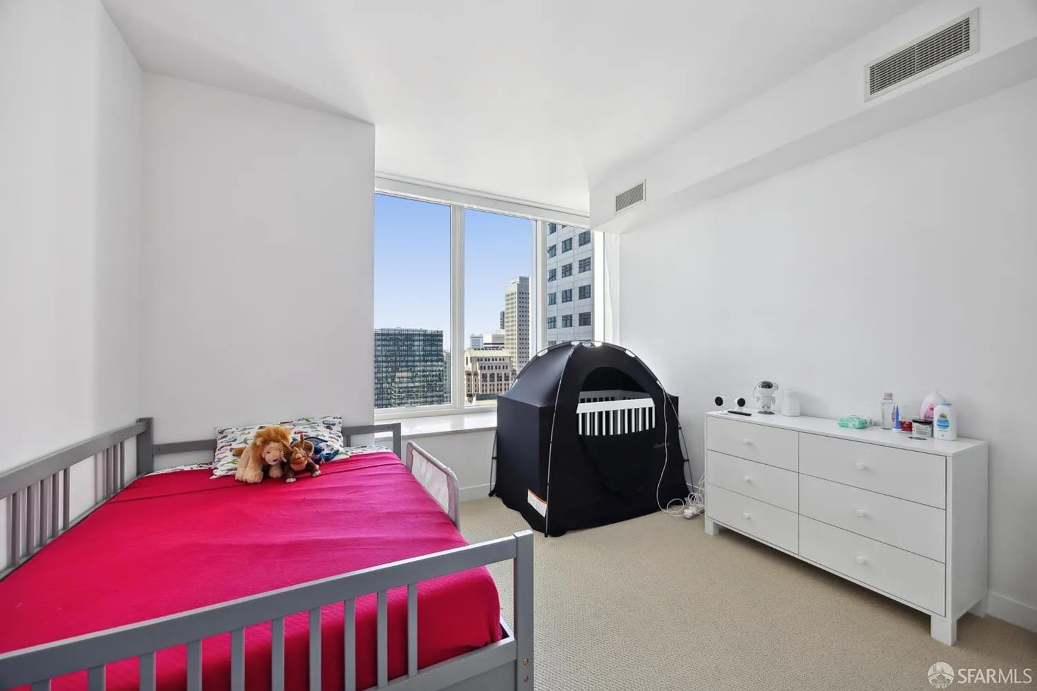 301 Mission St APT 39A - Photo 8