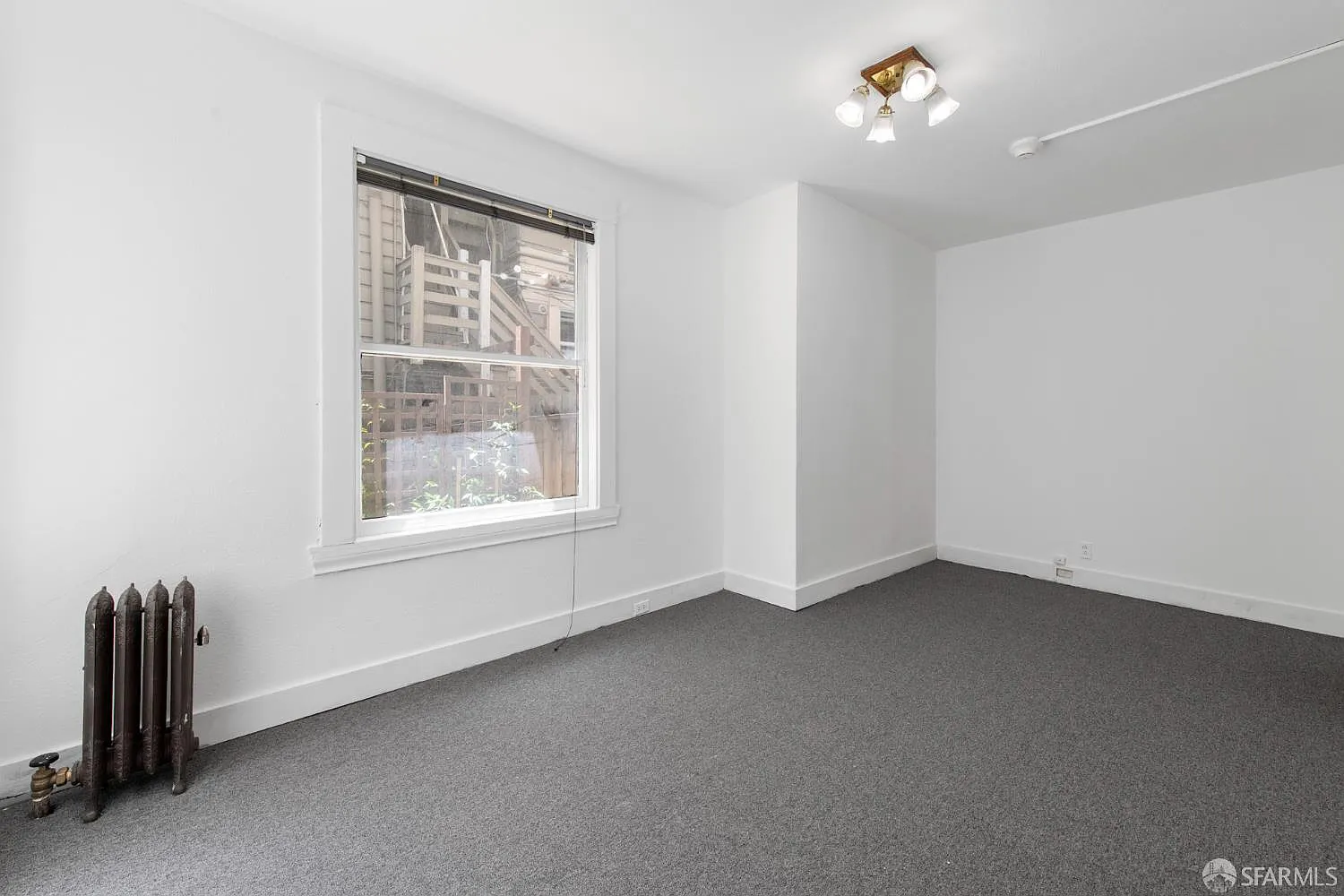 1155 Pine St APT 17 - Photo 9