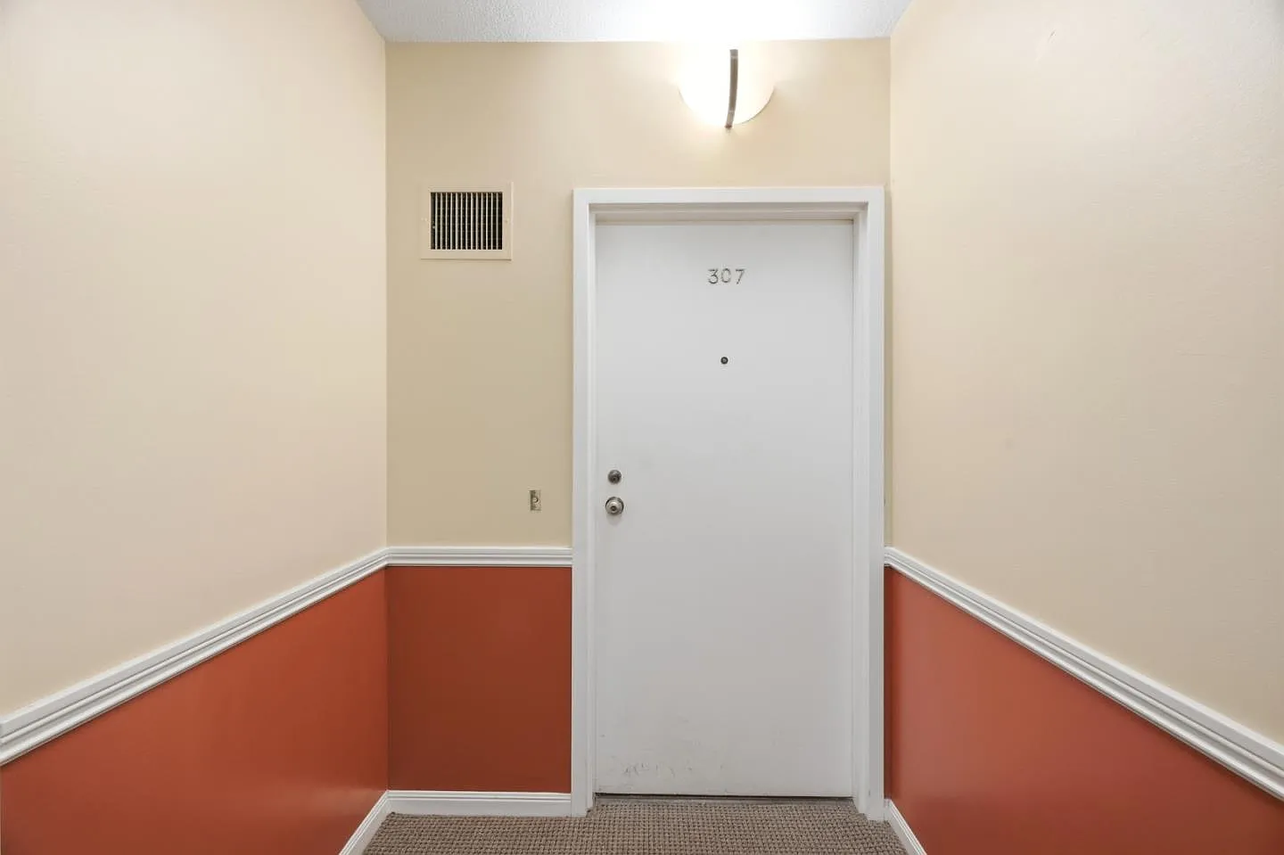 1111 Bay St APT 307 - Photo 4