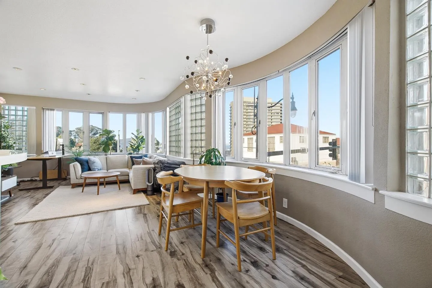 1111 Bay St APT 307 - Photo 5