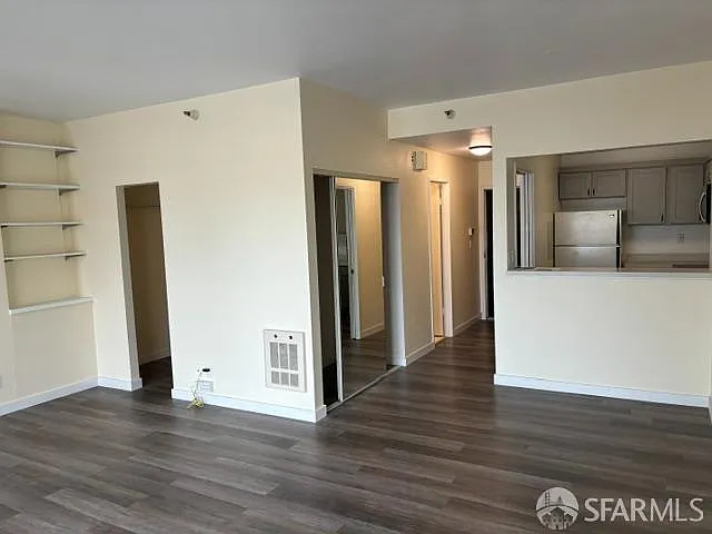 1 Daniel Burnham Ct APT 617 - Photo 3