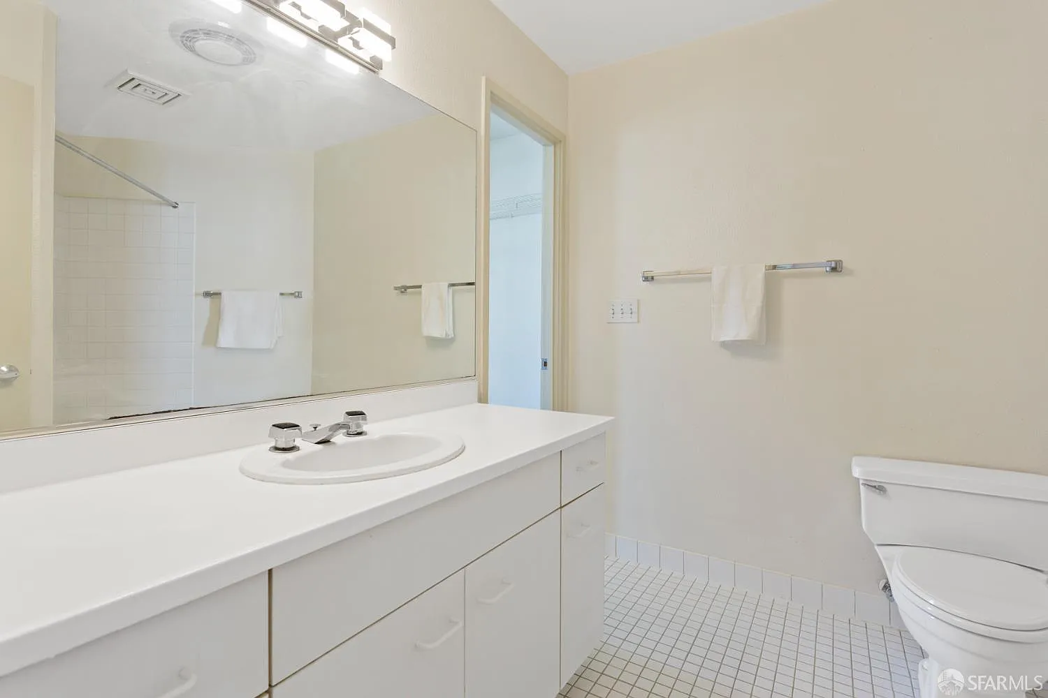 1 Daniel Burnham Ct APT 617 - Photo 6