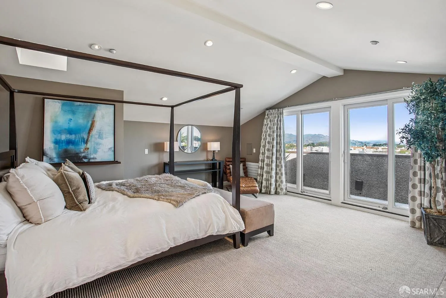 2550 Greenwich St - Photo 3