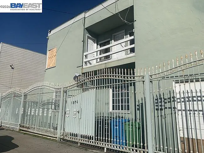 1278 Thomas Ave - Photo 2