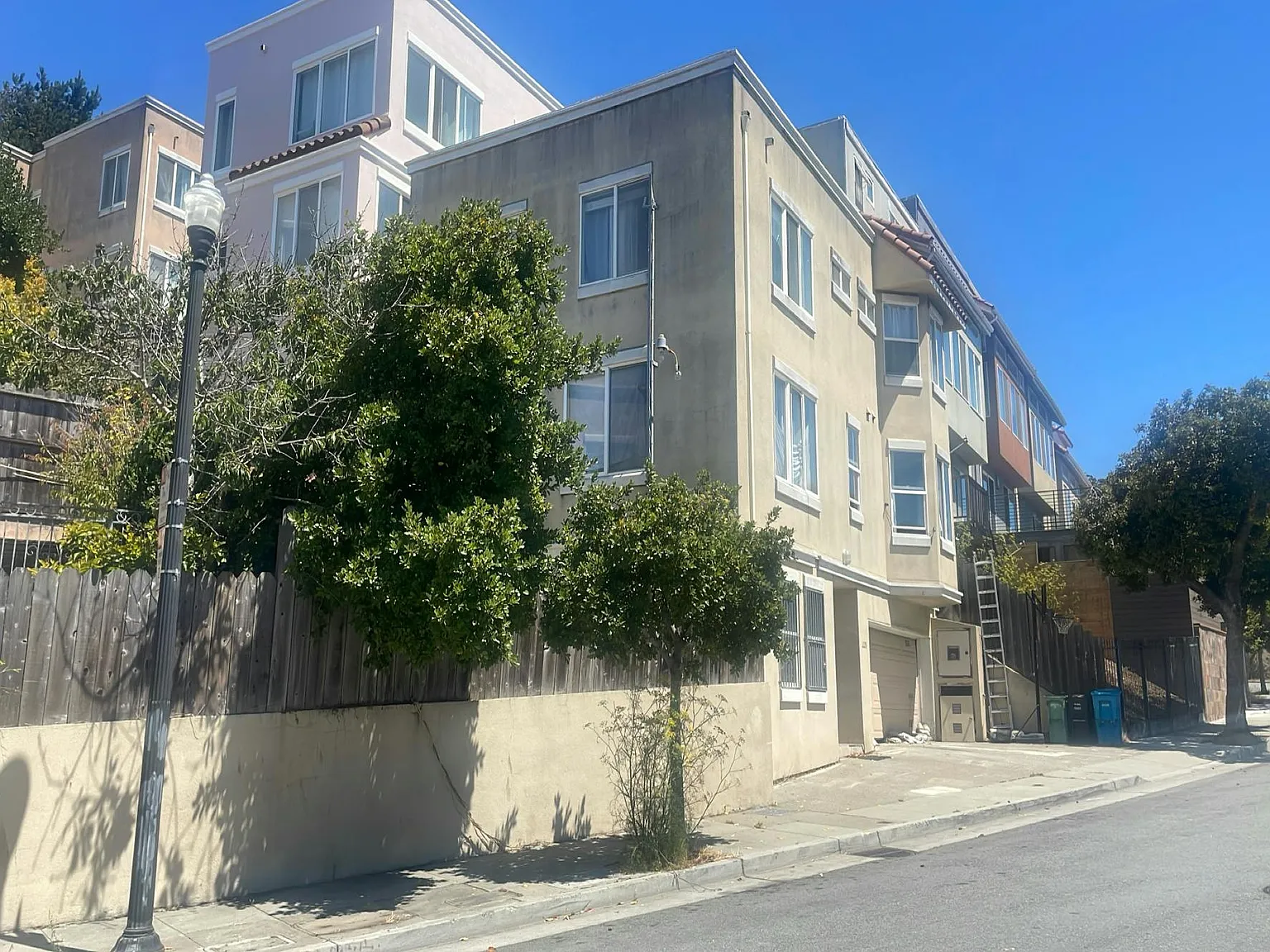 228 Hester Ave - Photo 3